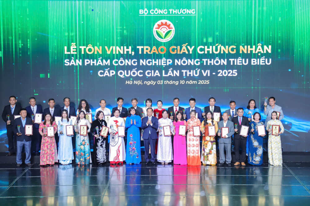 Tôn vinh 108 sản phẩm CNNT tiêu biểu quốc gia năm 2025: Khẳng định bản sắc, nâng tầm giá trị hàng Việt